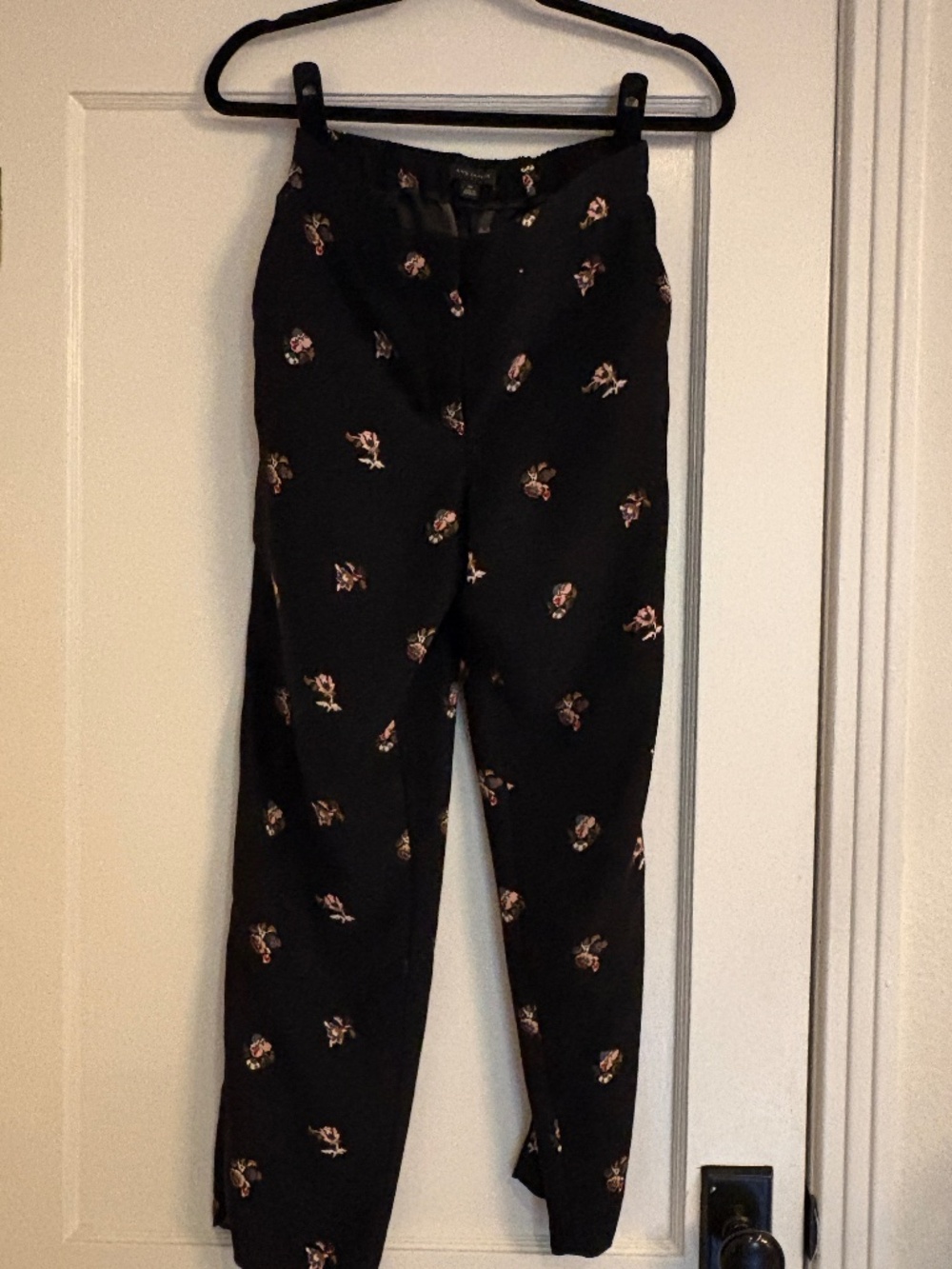 Ann Taylor Floral Print Cropped Trousers